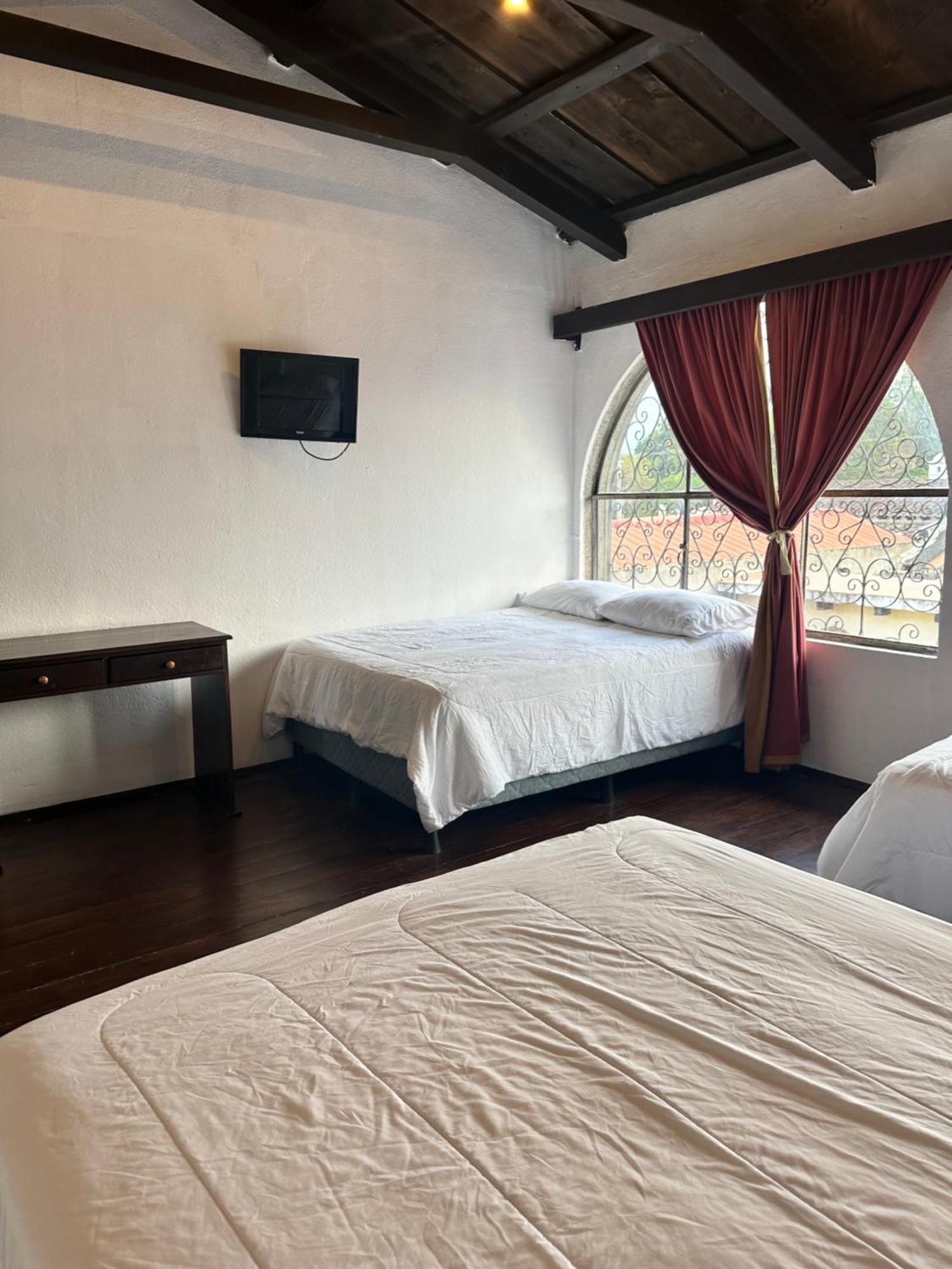 Hotel Don Valentino Antigua Esterno foto