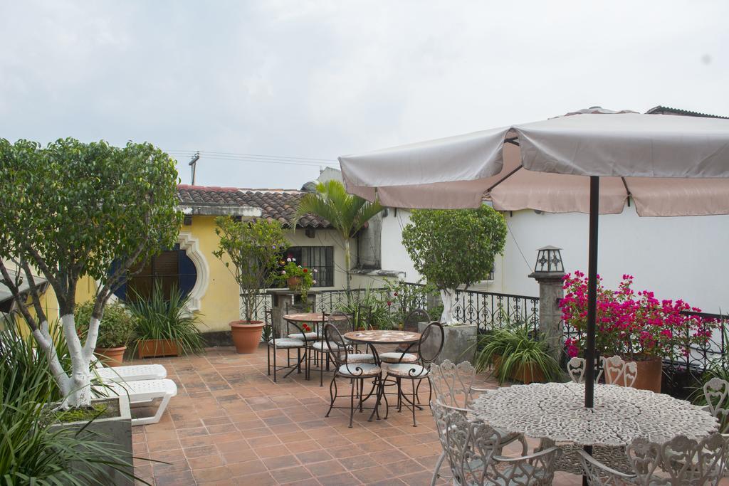 Hotel Don Valentino Antigua Esterno foto
