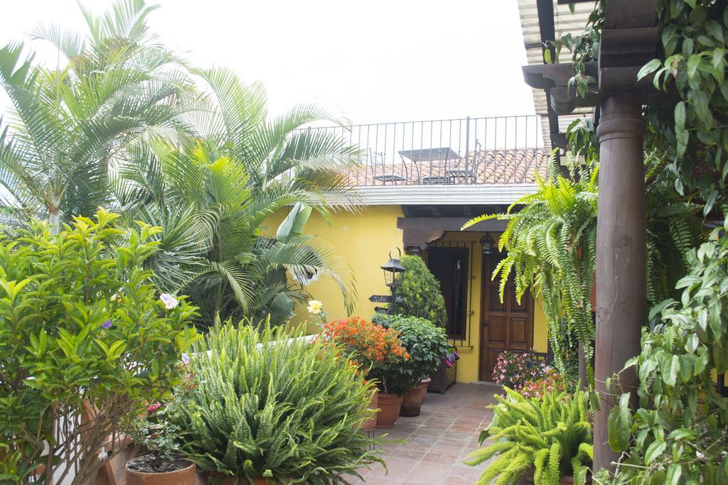 Hotel Don Valentino Antigua Esterno foto
