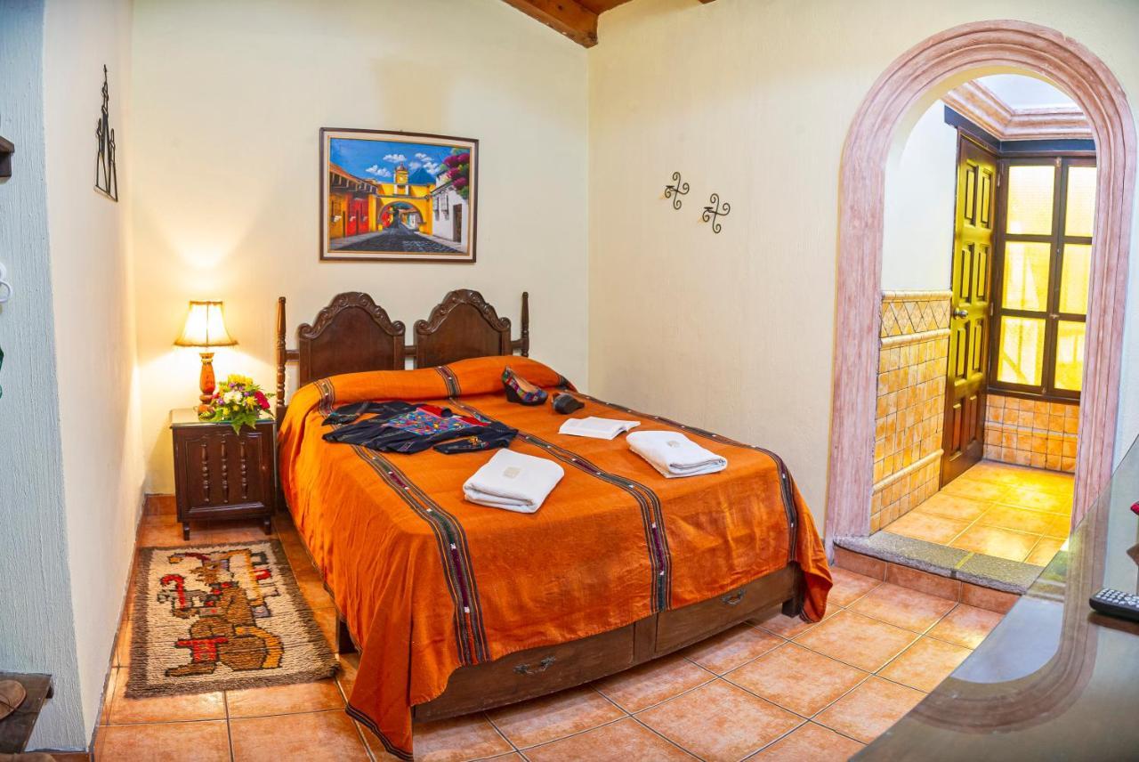 Hotel Don Valentino Antigua Esterno foto